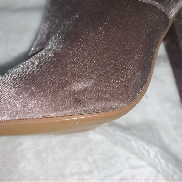 Steve Madden Size 6m gray suede booties with embroidered flowers - Picture 8 of 15